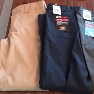 3 pairs of brand new dickies. 32x30 size